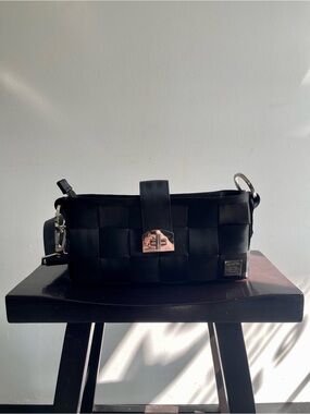 Vintage Harveys Original Seatbelt Woven One Strap Bag
